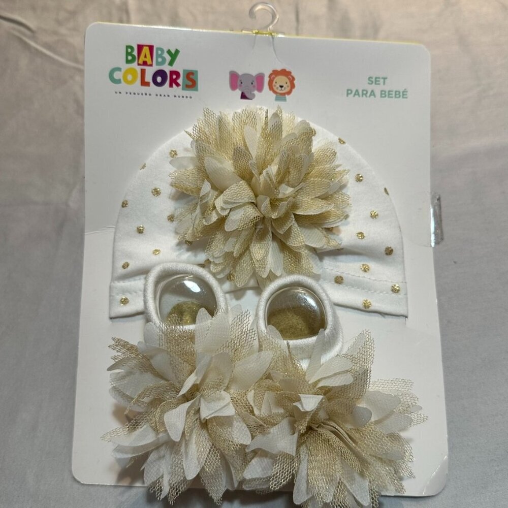 ⭐️ NWT - newborn baby hat and booties